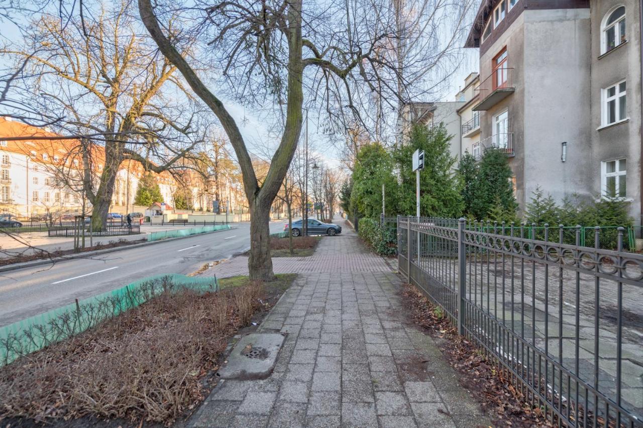 Apartment Dom & House - Kamienica Sopocka 150 Metrow Od Plazy *
