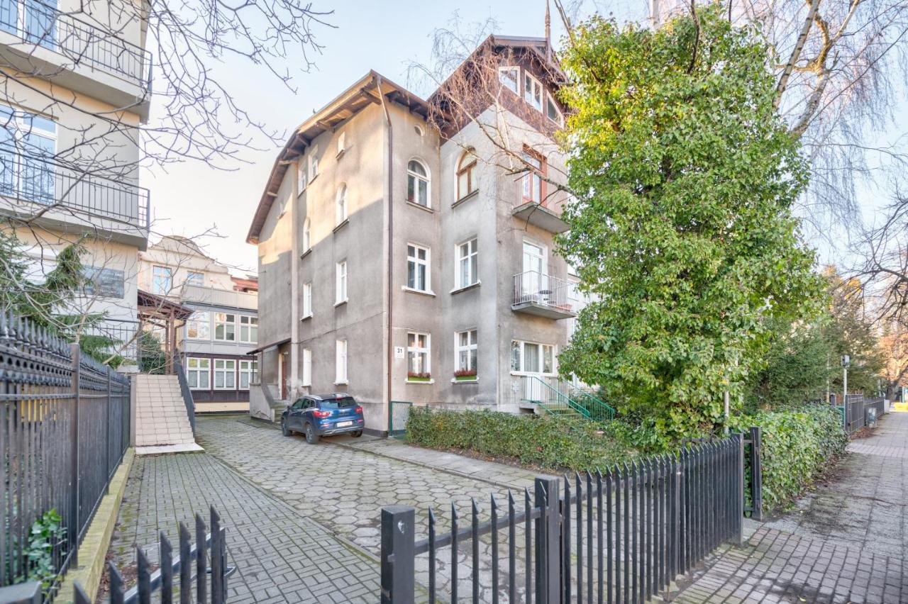 Apartment Dom & House - Kamienica Sopocka 150 Metrow Od Plazy